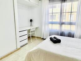 Spacious 2 BR Golden Apartment