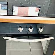 Modern Trendy 1BR Ground Floor Apartment