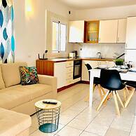 Modern Trendy 1BR Ground Floor Apartment