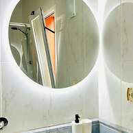 Modern Trendy 1BR Ground Floor Apartment