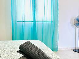 Modern Trendy 1BR Ground Floor Apartment