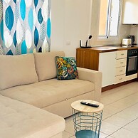 Modern Trendy 1BR Ground Floor Apartment