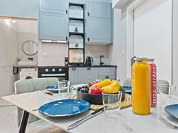 SKY9 Apartments District 18