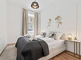 SKY9 Apartments District 18