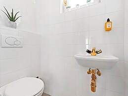 SKY9 Apartments District 18