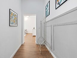 SKY9 Apartments District 18