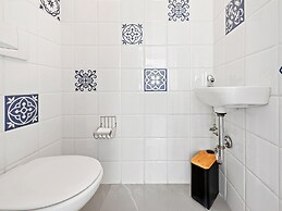 SKY9 Apartments District 18