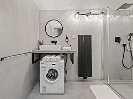 SKY9 Apartments District 18