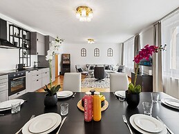 SKY9 Apartments District 18