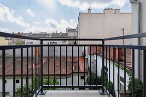 Dietla Apartment With A/C by Renters