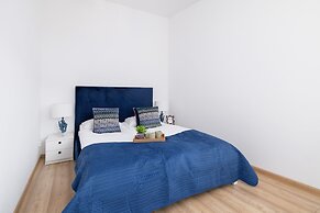 Dietla Apartment With A/C by Renters