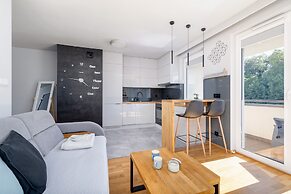 Family Katowice Apartment by Renters