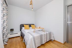 Family Katowice Apartment by Renters