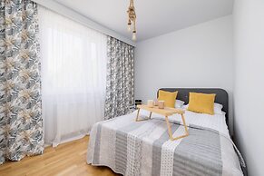 Family Katowice Apartment by Renters