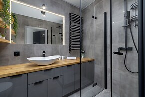 Family Katowice Apartment by Renters