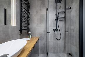 Family Katowice Apartment by Renters