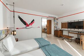 Folie Marine Beach Hotel & Club