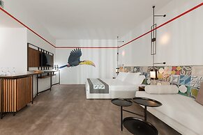 Folie Marine Beach Hotel & Club