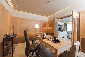 Folie Marine Beach Hotel & Club