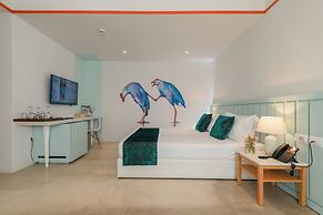 Folie Marine Beach Hotel & Club