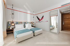 Folie Marine Beach Hotel & Club