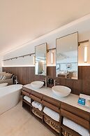 Folie Marine Beach Hotel & Club