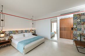 Folie Marine Beach Hotel & Club