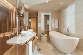 Folie Marine Beach Hotel & Club