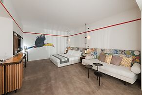 Folie Marine Beach Hotel & Club