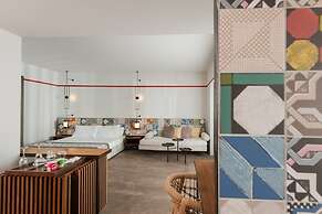 Folie Marine Beach Hotel & Club