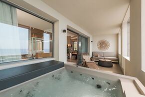Folie Marine Beach Hotel & Club