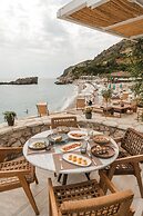 Folie Marine Beach Hotel & Club