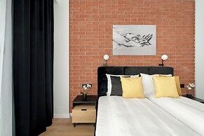 Modern Apartment With Parking by Renters