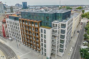 Modern Apartment With Parking by Renters