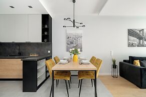 Modern Apartment With Parking by Renters