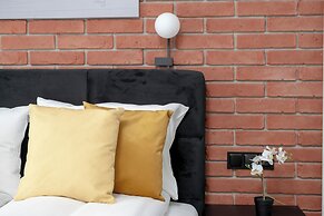 Modern Apartment With Parking by Renters