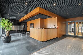 Modern Apartment With Parking by Renters