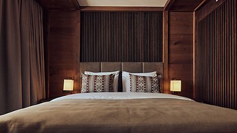 Grey Hotel