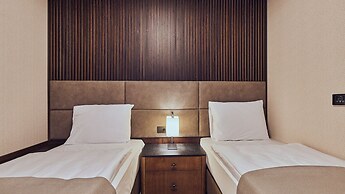 Grey Hotel