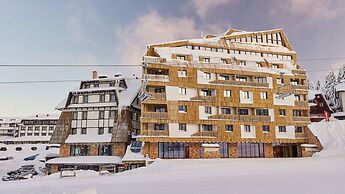 Grey Hotel