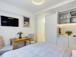 Exceptional Studio for 2 by Renters