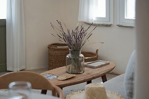 Morfes Luxury Apartments