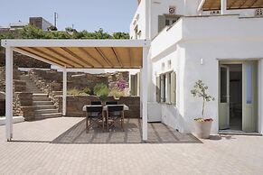 Morfes Luxury Apartments