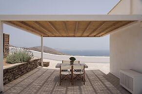 Morfes Luxury Apartments