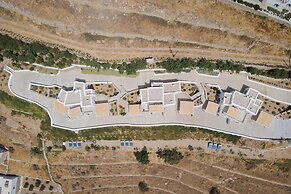 Morfes Luxury Apartments