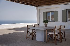 Morfes Luxury Apartments