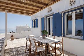 Morfes Luxury Apartments