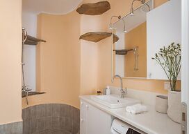 Morfes Luxury Apartments