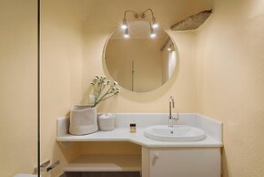 Morfes Luxury Apartments