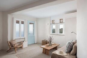 Morfes Luxury Apartments